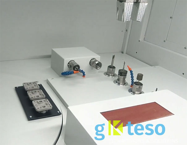 Maschine zum Kleinteile entgraten